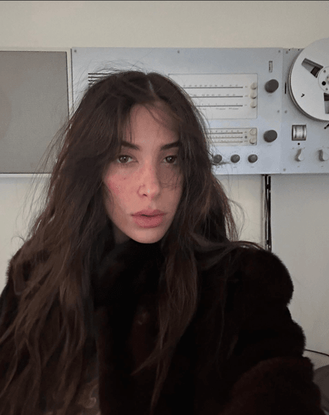 дівчина вілла арнетта Емма Марчіано